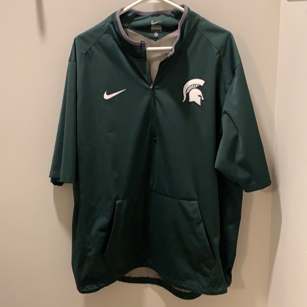 Men’s Nike short sleeve windbreaker